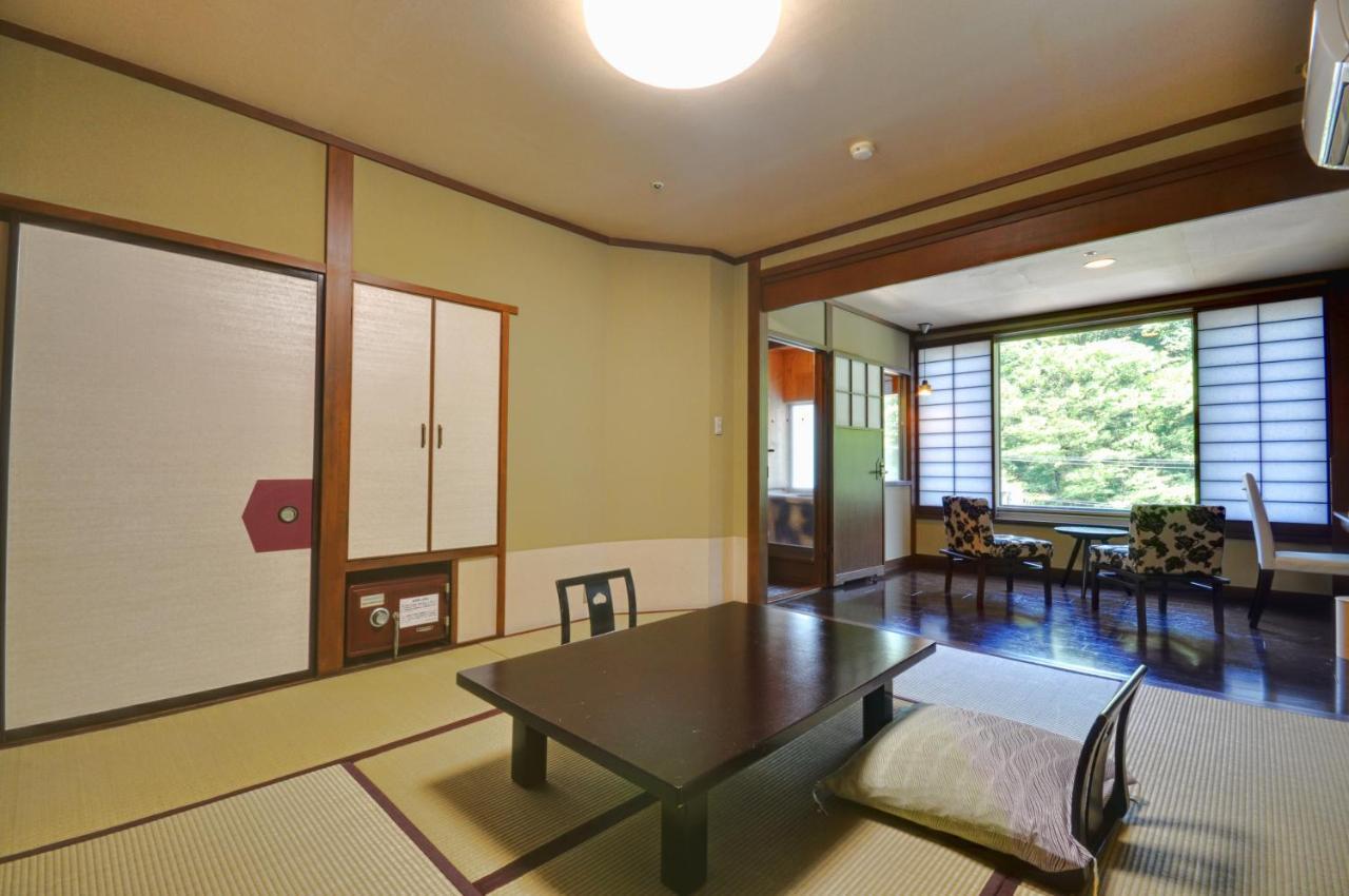 Okada Hakone